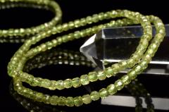 �L���L�����~�����}�[�Y �y���h�b�g�@2.5x3mm�@�L���[�u�J�b�g �u���X���b�g 1���� �����^_BG6242