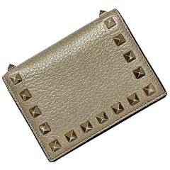 ヴァレンティノ ガラヴァーニ 二つ折り 財布 メタリック ブラウン シルバー金具 ロックスタッズ RW2P0P39IZL 540005927 美品 スタッズ レザー GP 中古 VALENTINO GARAVANI 折り財布 ウォレット ホック ミニ 定番 人気 箱付き 高級感 革 ブランド 本物 鑑定済み ec-19005-1.jpg