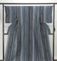 紬 未着用美品 正絹 縦縞幾何模様 身丈159cm 裄丈65cm 紬 未使用 新古