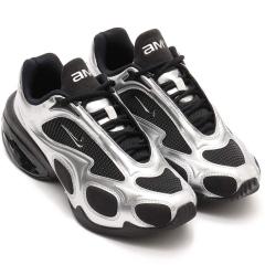 ナイキ] エア マックス モト 2K [W AIR MAX モト 2K] ブラック