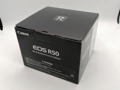 ygpzCanon EOS R50 RF-S18-45 IS STMYLbg ubNyHt2zۏ؊ԂR