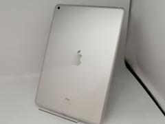 �y���ÁzApple �yWi-Fi�z iPad�i��8����/2020�j 32GB �V���o�[ MYLA2J/A�y���r��1���ځz�ۏ؊��ԂP�����y�����NB�z