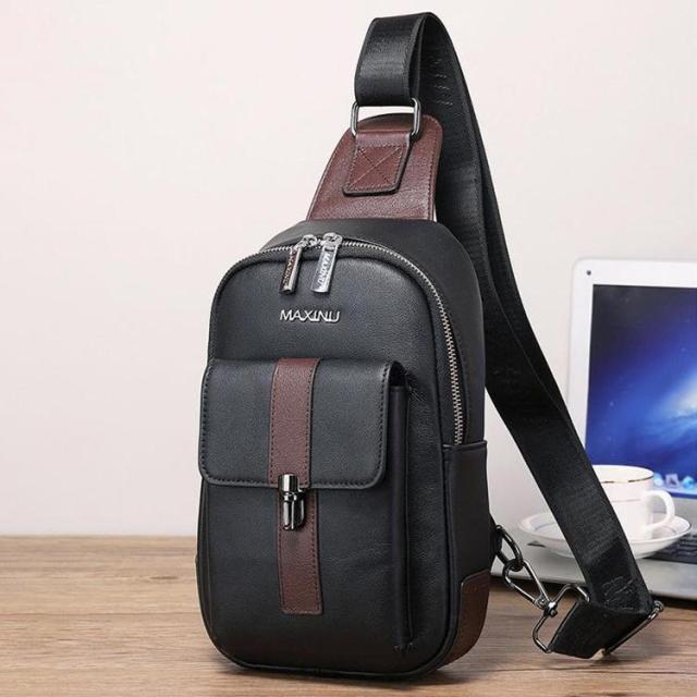 ボディバッグ メンズ 本革　2way 斜め掛け　ショルダーバッグ 自転車　鞄 レザー　ワンショルダー カジュアル 機能性