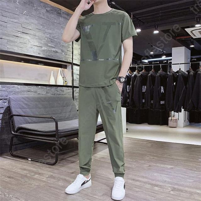 【ポイント10倍！】メンズ　夏用　上下セット　2点セット Tシャツ　ズボン　ジャージ　男子用　スポーツウェア　セットアップ　運動　カジュアル　吸汗 速乾 通気　