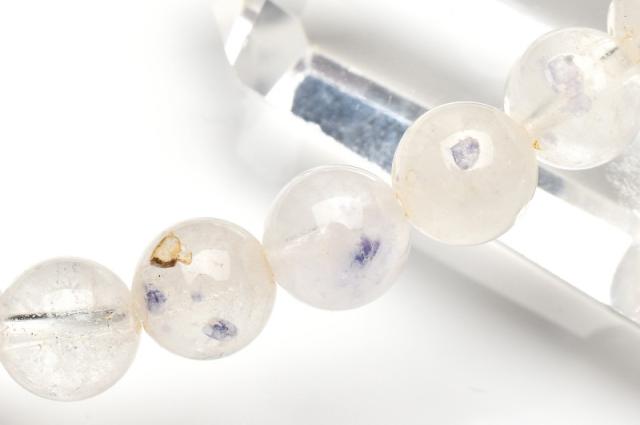【１点物】希少！結晶大きめ フローライトインクォーツ　8mm　ブレスレット_J7095の通販は