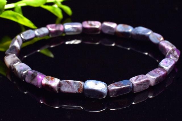 【１点物】AAA☆高発色パープル スギライト(杉石)　6-9.5x5-6mm　ミニタンブル ブレスレット 厄除け【ネコポス送料無料】_MC2877
