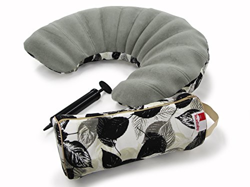 NURSING PILLOW air 【空気タイプの授乳クッション】空気クッションだから(へたらない)(清潔)(コンパクトに畳める)(２層の空気室で、傾きと高さを変えられる)(空気ポンプ、全部収納できるポーチの通販は 7,707円