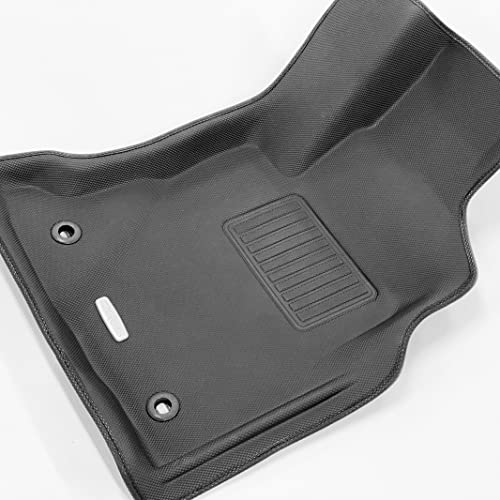 クラッツィオ(Clazzio) フロアマット 立体タイプ 1台分セット ハイラックス GUN125 H29/9* NEWラバータイプ ブラック ET-1200 【5EETB1200K】_1
