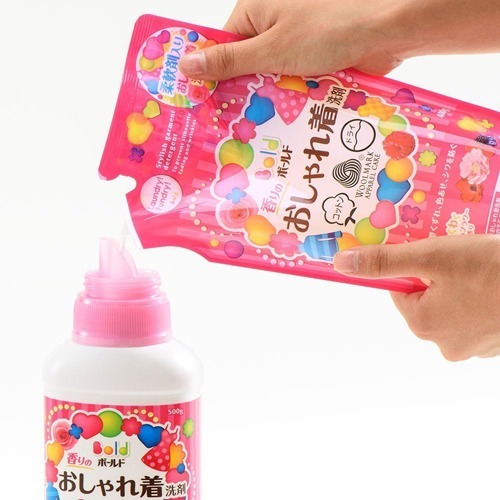 ボールド 香りのおしゃれ着洗剤 わくわくベリー フラワーの香り つめかえ用 400g 2コセット ドライ用 ウール用洗剤 の通販はau Pay マーケット 爽快ドラッグ