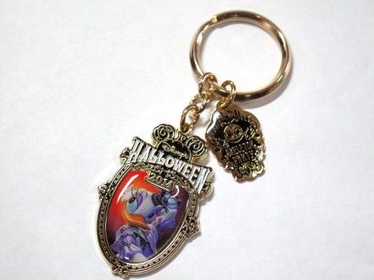 ディズニーリゾート限定 ハロウィン キーホルダー デイジーの通販はau Pay マーケット 雑貨マックス