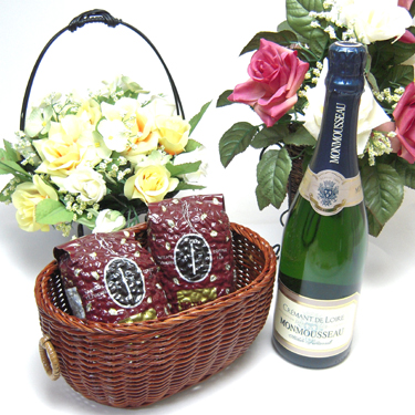 【贈り物限定】  モンムソー JMクレマン・ド・ロワールフランス　スパークリングワイン750ml『神の雫』に登場したワイン　750ml+オススメ珈琲豆（特注ブレンド200ｇ、ハッピーブレンド200ｇ）の通販は 6,052円
