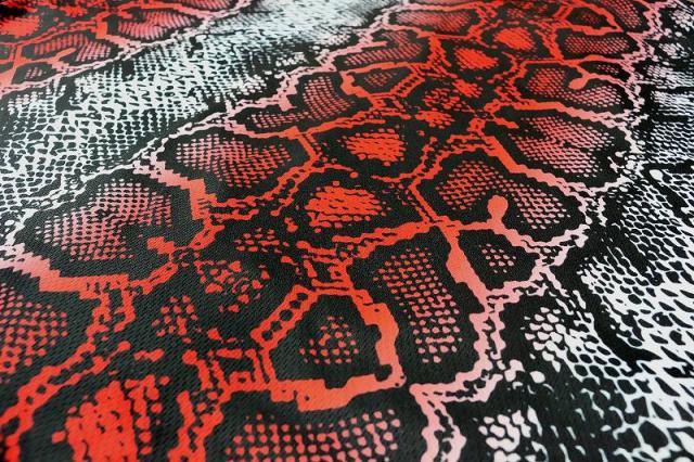 送料無料ポイント2倍 赤蛇 総柄 半袖 セットアップ ジャージ ヤクザ