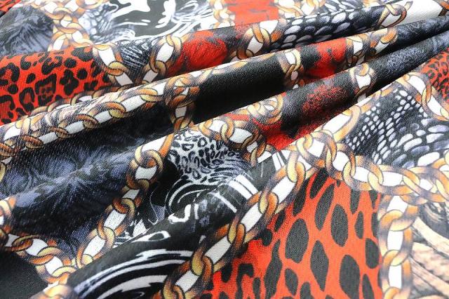 送料無料ポイント2倍 チェーン 総柄 バロック柄 ミックスカラー 半袖