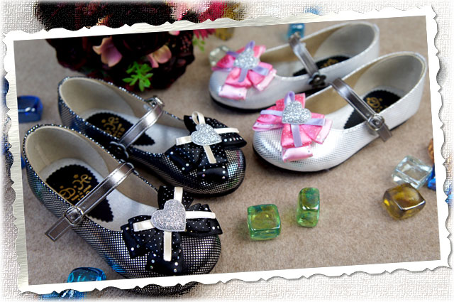 15cm 19cm Dh コサージュリボン付きストラップシューズ 796 クロ 白 キッズ ジュニア フォーマルシューズ 女の子 Girl Black White日の通販はau Pay マーケット シューマートワールド