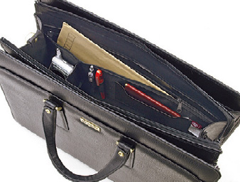 HR★☆Gガスト 日本製 豊岡鞄 両アオリ ブリーフケース B4対応 42cm No.22028-01  クロ[送料無料(一部地域を除く)]