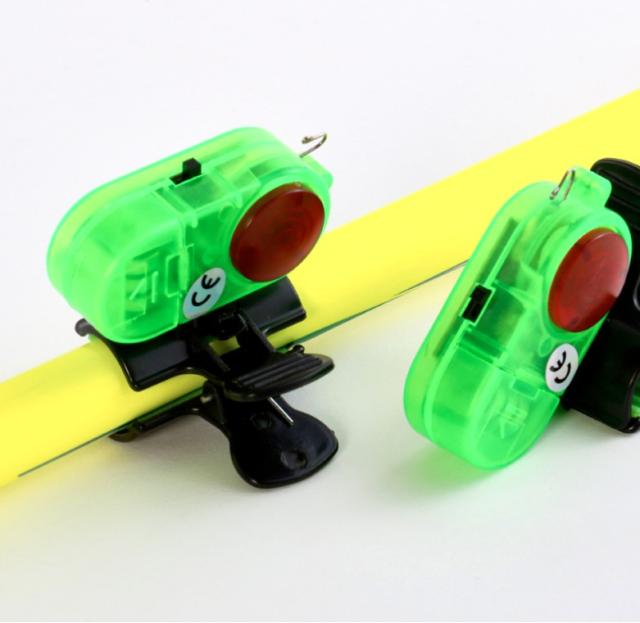 クリップ式 釣り用アラーム アタリを音と光でお知らせ フィッシングヒットセンサー 定形外郵便 送料無料 代引不可 の通販はau Pay マーケット ユウショウショップ