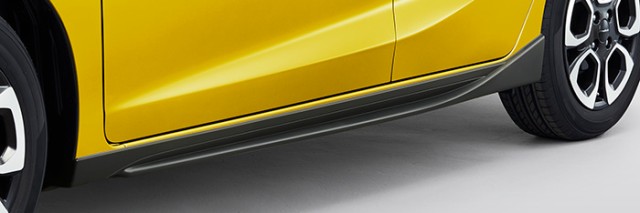 HONDA ホンダ 純正 FIT フィット ロアガーニッシュ サイド シャイニンググレーメタリック 2017.6~仕様変更 08F04-T5A-0K0B|au PAY マーケット