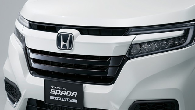 直販本物HONDA ホンダ 純正 STEPWGN ステップワゴン フロントグリルモールディング プレミアムディープロッソP 2017.9～仕様変更 08F21-TAA-050A エアロパーツ