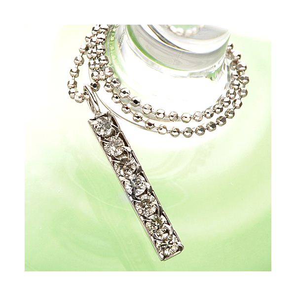 すっきり7粒ダイヤ☆プラチナ900トップダイヤ計0.2ctペンダント 送料無料！の通販は