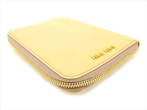 ミュウミュウ 手帳カバー システム手帳 アジェンダ 5a0129 リボンモチーフ イエロー ゴールド ピンク Miu Miu 中古 H5の通販はau Pay マーケット ブランドデポ