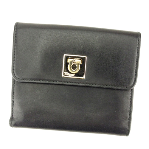 サルヴァトーレ フェラガモ Wホック 財布 二つ折り 財布 ガンチーニ 中古の通販は 22,637円