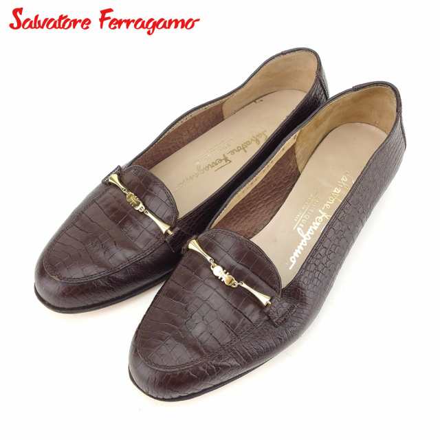 ■管理番号：L2587 ◆参考価格：円 【商品説明】 サルヴァトーレ フェラガモ【Salvatore Ferragamo】の 「6Dサイズ」 ローファーです。 高級感のあるクロコ調&star;