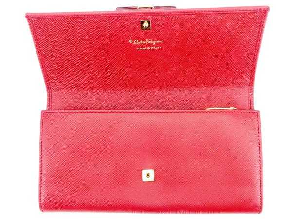 Salvatore Ferragamo フェラガモ LOVE ライトストーン Salvatore Ferragamo フェラガモ LOVE ライトストーン