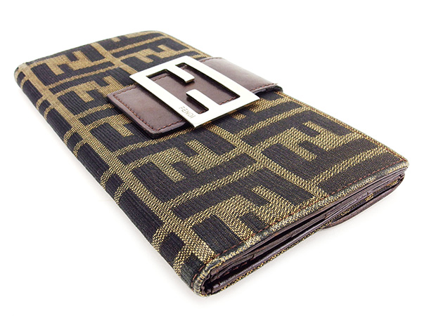 フェンディ 長財布 財布 Wホック FFプレート ズッカ 中古