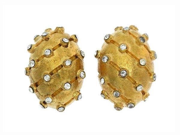 シャネル イヤリング アクセサリー ラウンドフォルム ラインストーン付き 中古の通販は
