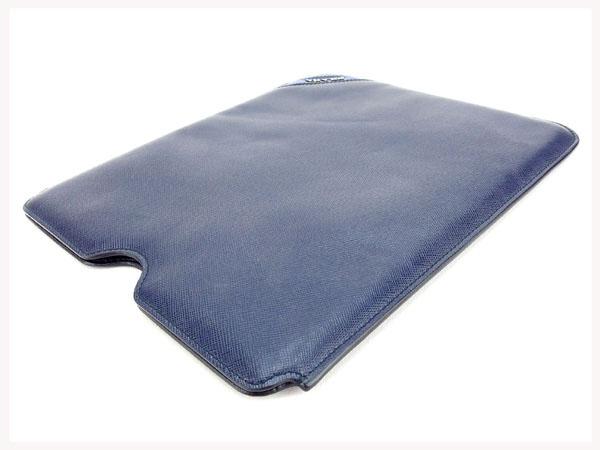 プラダ iPadケース 中古