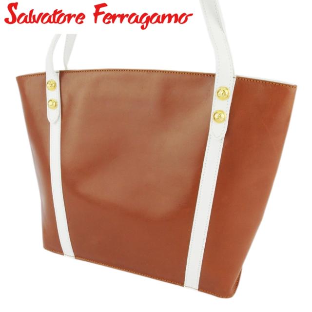 サルヴァトーレ フェラガモ ショルダーバッグ ロングショルダー バッグ シューズモチーフボタン バイカラー レディース メンズ 中古の通販は 41,670円