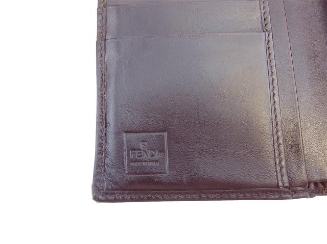 フェンディ がま口 財布 二つ折り ズッカ レディース メンズ 中古の  