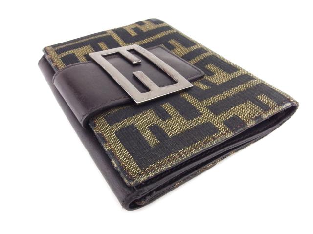 【極美品】FENDI フェンディ ズッカ柄 Wホック 二つ折り財布 FENDI フェンディ ズッカ柄 Wホック キャンバス レザー 2つ折り