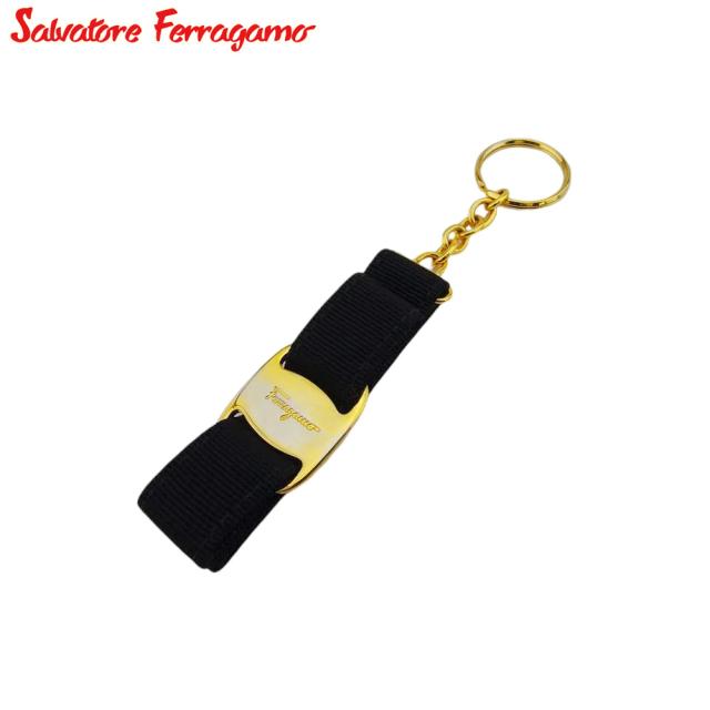 サルヴァトーレ フェラガモ キーホルダー キーリング レディース ヴァラリボン Salvatore Ferragamo 中古の通販は