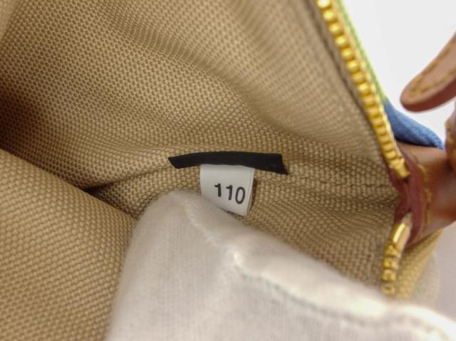 ラスト1点 ミュウミュウ ポーチ 化粧ポーチ ミニクラッチバッグ レディース ストラップ付き 花柄 フラワー ブルー ピンク ベージュ系の通販はau Pay マーケット ブランドデポ