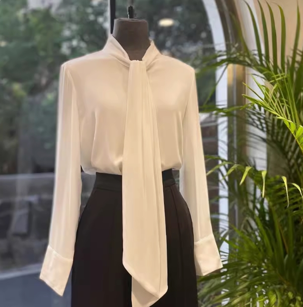 ブラウス レディース トップス 長袖 ボウタイブラウス 春 秋 シャツブラウス ボウタイリボン 大きいサイズ オフィス 通勤服 白 スーツ インナー かわいい 大人可愛い 上品 S M L XL アプリコット ホワイト ブラックの通販は 10,880円