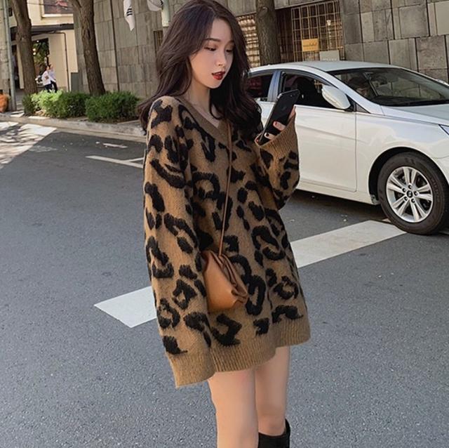 レディース ニット レオパード 豹柄 Vネック オーバーサイズ ワンショルダー セーター 大人可愛い ママコーデ ママファッション 韓国 6,100円