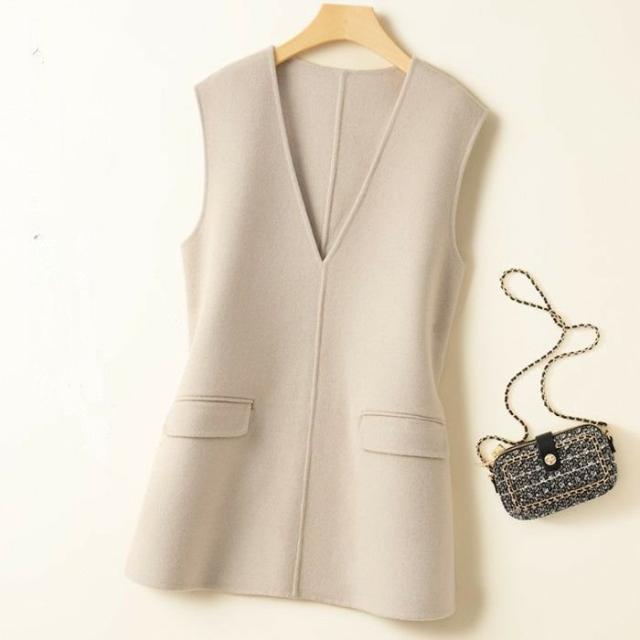 レディース 3カラー ベスト Vネック サイドスリット 大人可愛い ママコーデ ママファッション 韓国 オルチャンファッション 人気の通販は 8,301円