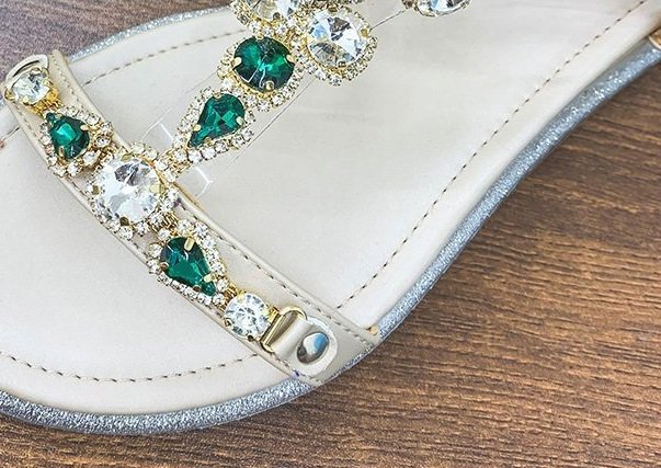 レディース サンダル ストラップサンダル 厚底靴 ウェッジソール ローマブール キラキラ ぺたんこ ボヘミアン 大人可愛い ママコーデの通販は