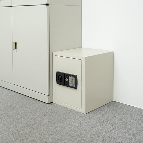 電子金庫 テンキータイプ 家庭用 容量43リットル 中棚付き[200-SL045]_7