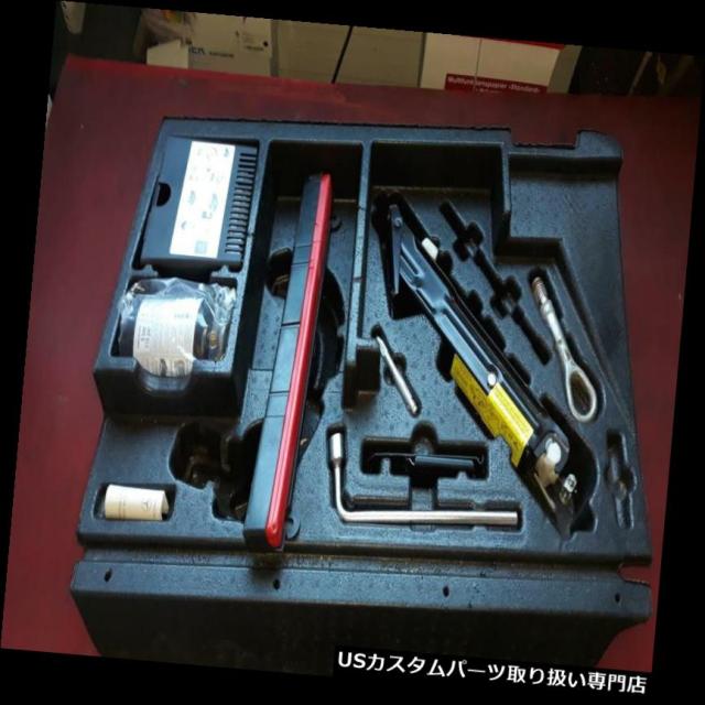リアーカーゴカバー Pannenset Bordwerkzeug Tirefit Kompressor Wagenheberヴ