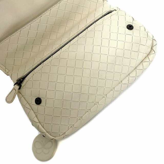 ボッテガヴェネタ ショルダーバッグ ホワイト イントレチャート 309445 美品 レザー 中古 BOTTEGA VENETA ポシェット ミニ  フラップ ヴィ｜au PAY マーケット