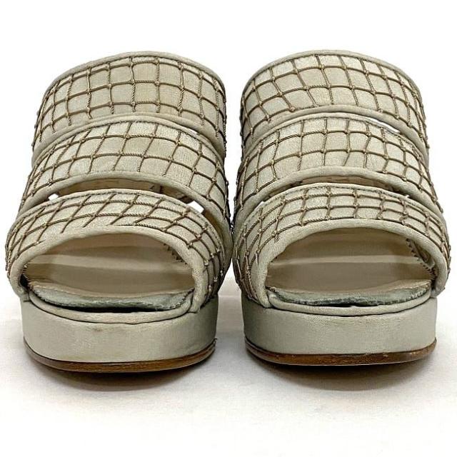 ボッテガ ヴェネタ ミュール サンダル グレー モスグリーン 美品 22.0cm 35 レザー サテン 中古 BOTTEGA VENETA 灰色 9cm ピンヒール ヒール ハイヒール レディース シューズ 靴 網 メッシュ アパレル お洒落 高級感 上品 エレガント 夏 ブランド 本物 鑑定済み