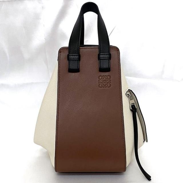 ロエベ ２way バッグ ハンモック スモール ブラウン ブラック ホワイト 387.12PS35 美品 カーフ グレイン レザー 中古 LOEWE ハンドバッグ ショルダーバッグ 茶色 白 黒 定番 人気 レディース お洒落 高級感 上品 カジュアル マチ有 ブランド 本物 鑑定済み