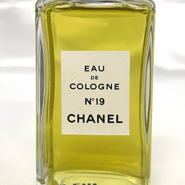 未使用品 ★CHANEL★ シャネル No.19 香水 オーデコロン 59ml シャネル 香水 NO19 オーデコロン 開封済み 中古 CHANEL 59ml
