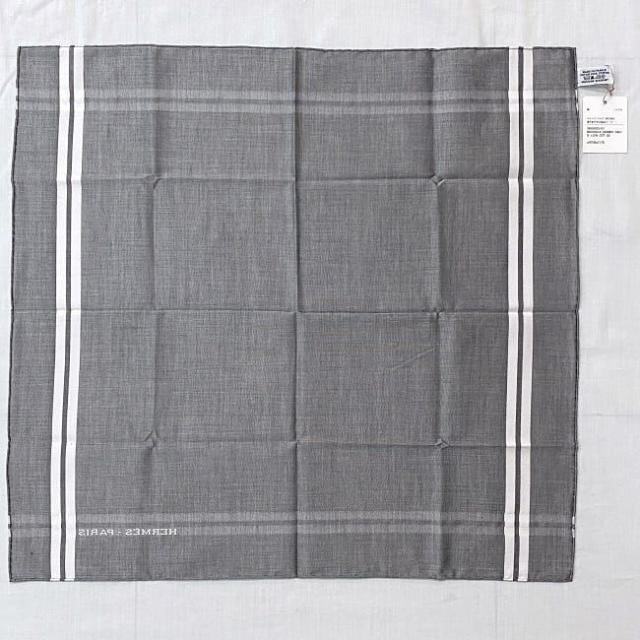 HERMES ハンカチ 未使用 エルメス ハンカチ グレー ホワイト タグ付き