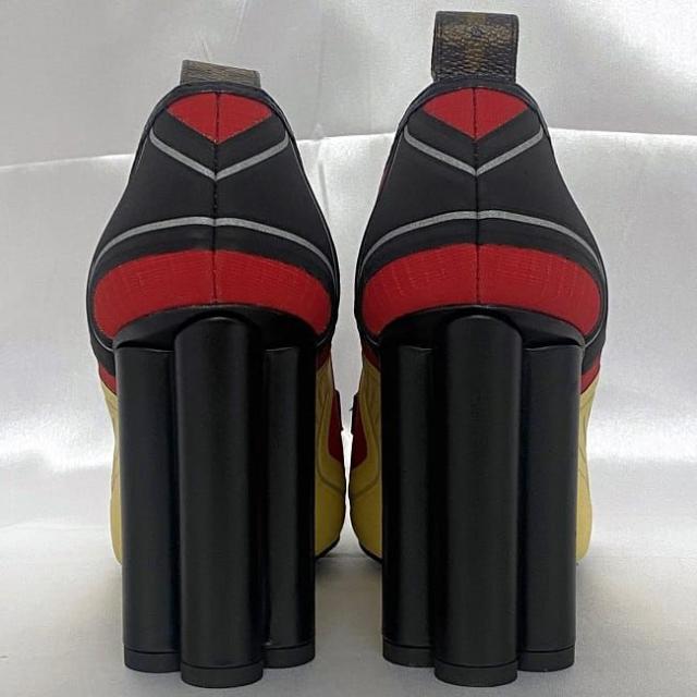 ルイ ヴィトン ローファー ブラック レッド イエロー モノグラム 美品 23.5cm 36 1/2 キャンバス レザー 中古 MA1129 LOUIS VUITTON ビットタッセル マルチカラー ヒール フラワーヒール アパレル 靴 高級感 エレガント 女性 レディース ブランド 本物 鑑定済み