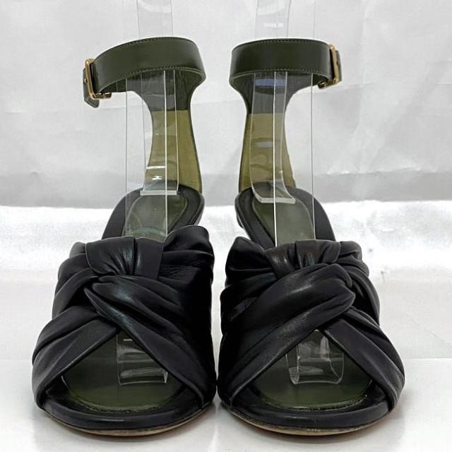 セリーヌ ヒール サンダル カーキ ブラック ec-20708 美品 22.0cm レザー 中古 CELINE 8cm レディース シーズ ヴィンテージ 定番 人気 女性 通勤 通学 黒 革 シンプル お洒落 エレガント 靴 脚長 美脚 シック ブランドシューズ 高級感 ブランド 本物 鑑定済み