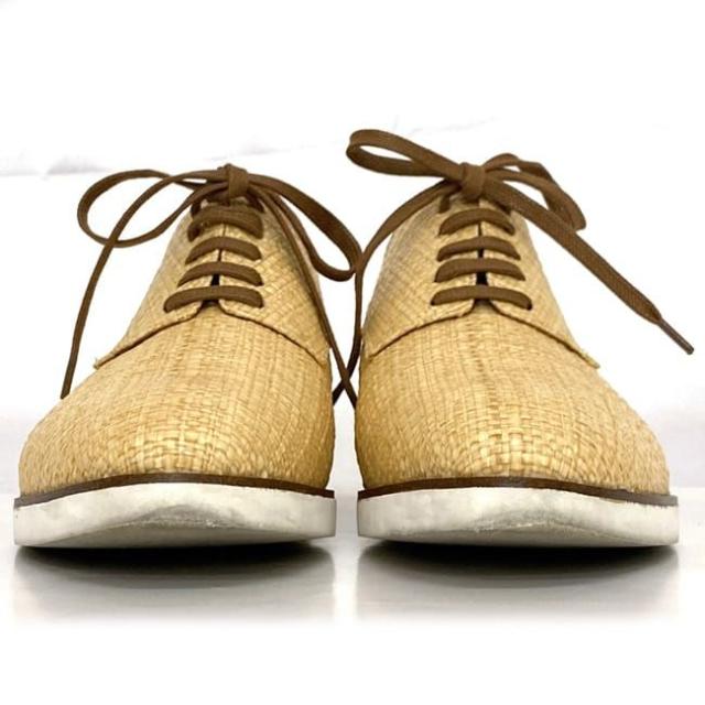 フェンディ シューズ ナチュラルベージュ 8L4179 美品 22.5cm ストロー レザー 中古 FENDI ヴィンテージ レア ラフィア レディース 靴 ビジネス フォーマル 普段使い 女性 人気 お洒落 箱有 箱付き 高級感 上品 爽やか カジュアル ブランド 本物 鑑定済み