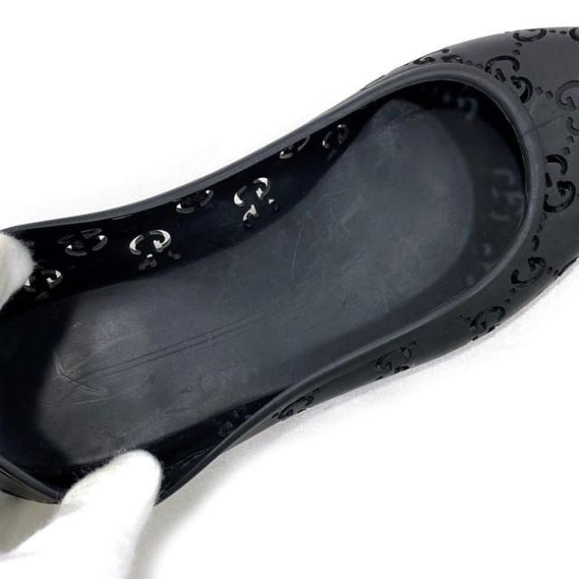 グッチ フラット シューズ ブラック シマ 美品 24.0cm ラバー 中古 GUCCI アパレル 靴 GG カット レディース 女性 人気 軽い カジュアル サマーシューズ 通気性 黒 お洒落 高級感 ロゴ 上品 普段使い ブランドシューズ くつ  ブランド 本物 鑑定済み